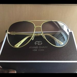 ANAIS GVANI AVIATOR SHADES