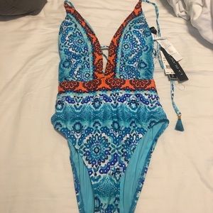 ONE PIECE BATHING SUIT