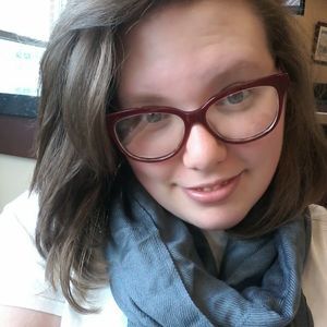 Meet your Posher, Chloe