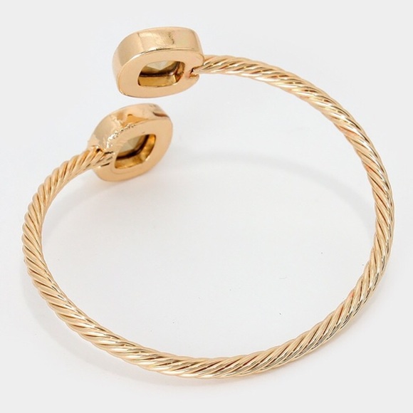 NWT twisted gold bracelet with Opal ends - Picture 2 of 2