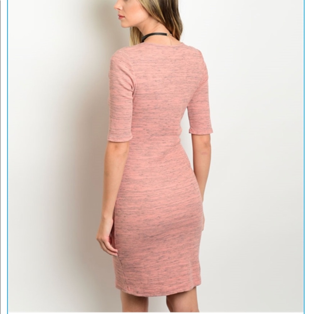 ✅ 3 / $20 Bodycon short sleeve dress  - Picture 2 of 4