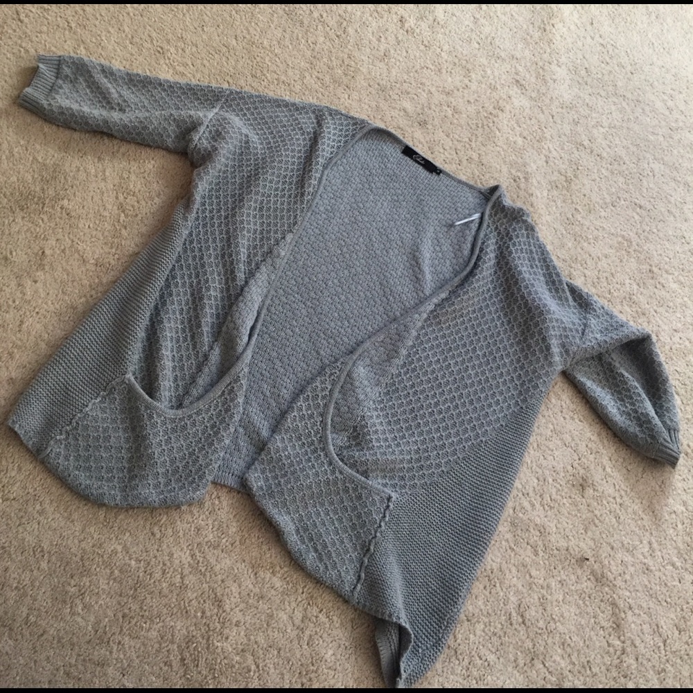 Baggy grey cardigan sweater
