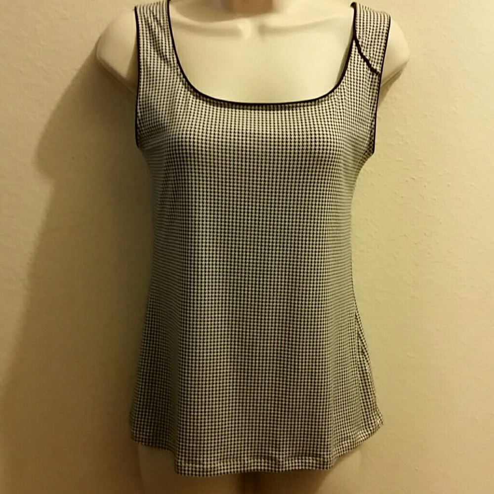 Houndstooth tank EUC