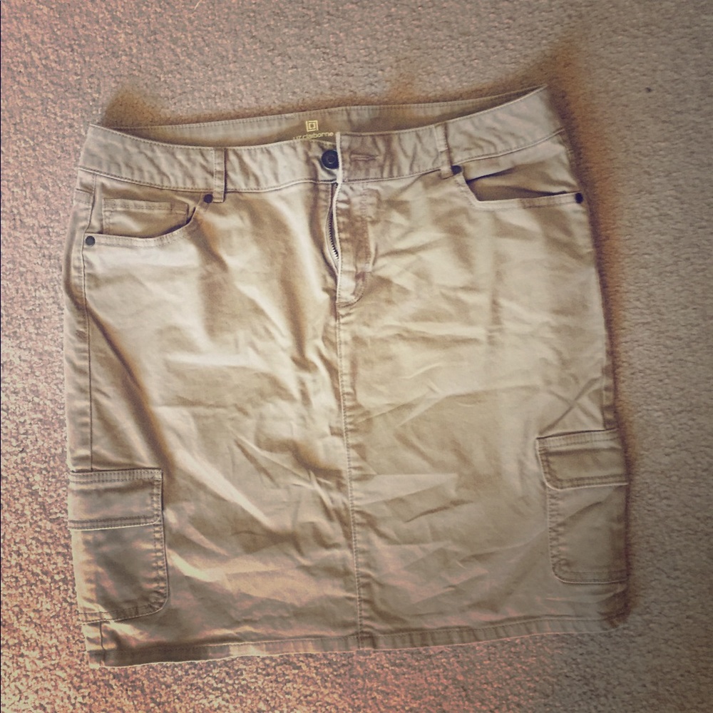 Khaki cargo skirt