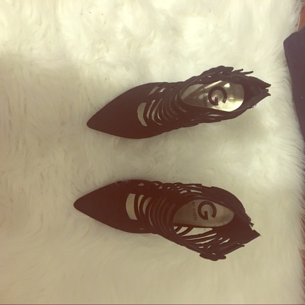 Guess size 6 heels with buckles