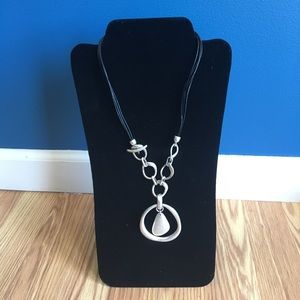 Premier designs black and silver pendant necklace