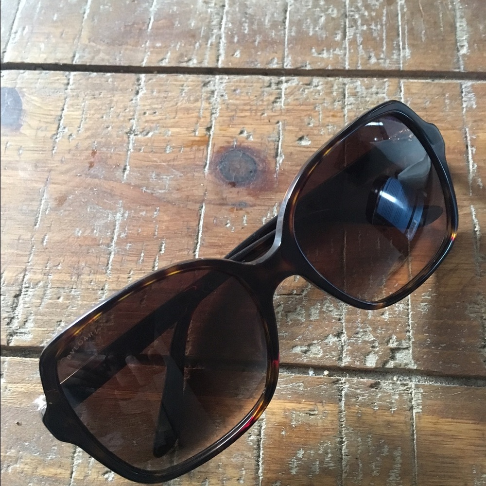 BVLGARI sunglasses 😎