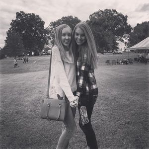 Meet your Posher, Neely