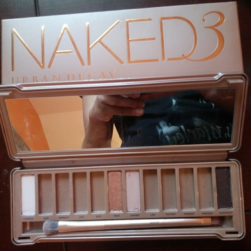 Naked brush + 4 shadows