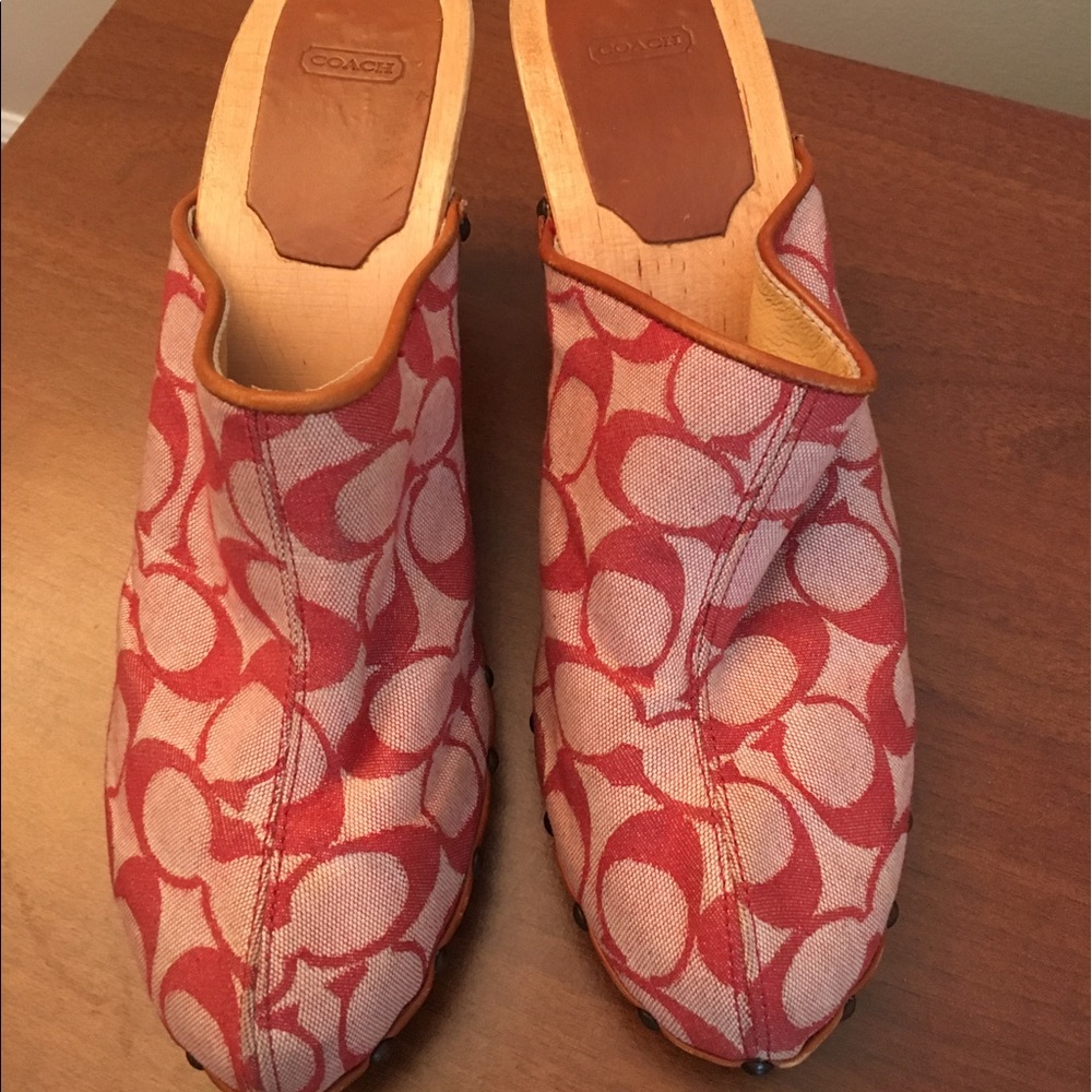 Coach signature "C" clogs