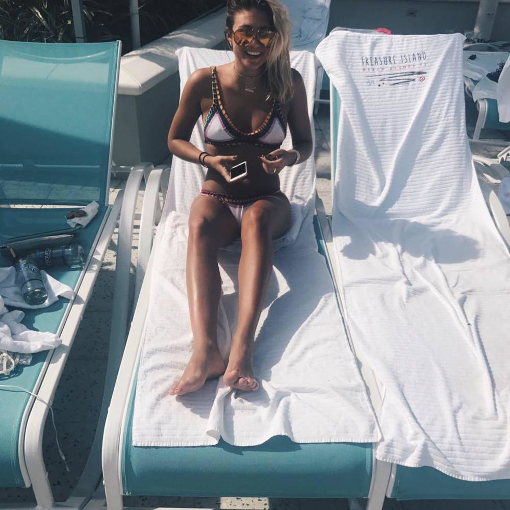 Meet your Posher, Zoe