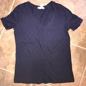 Navy v neck tee