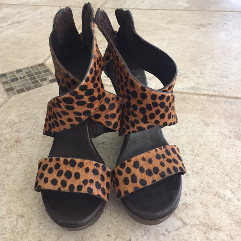 DVF Cheetah Wedges - Picture 2 of 4