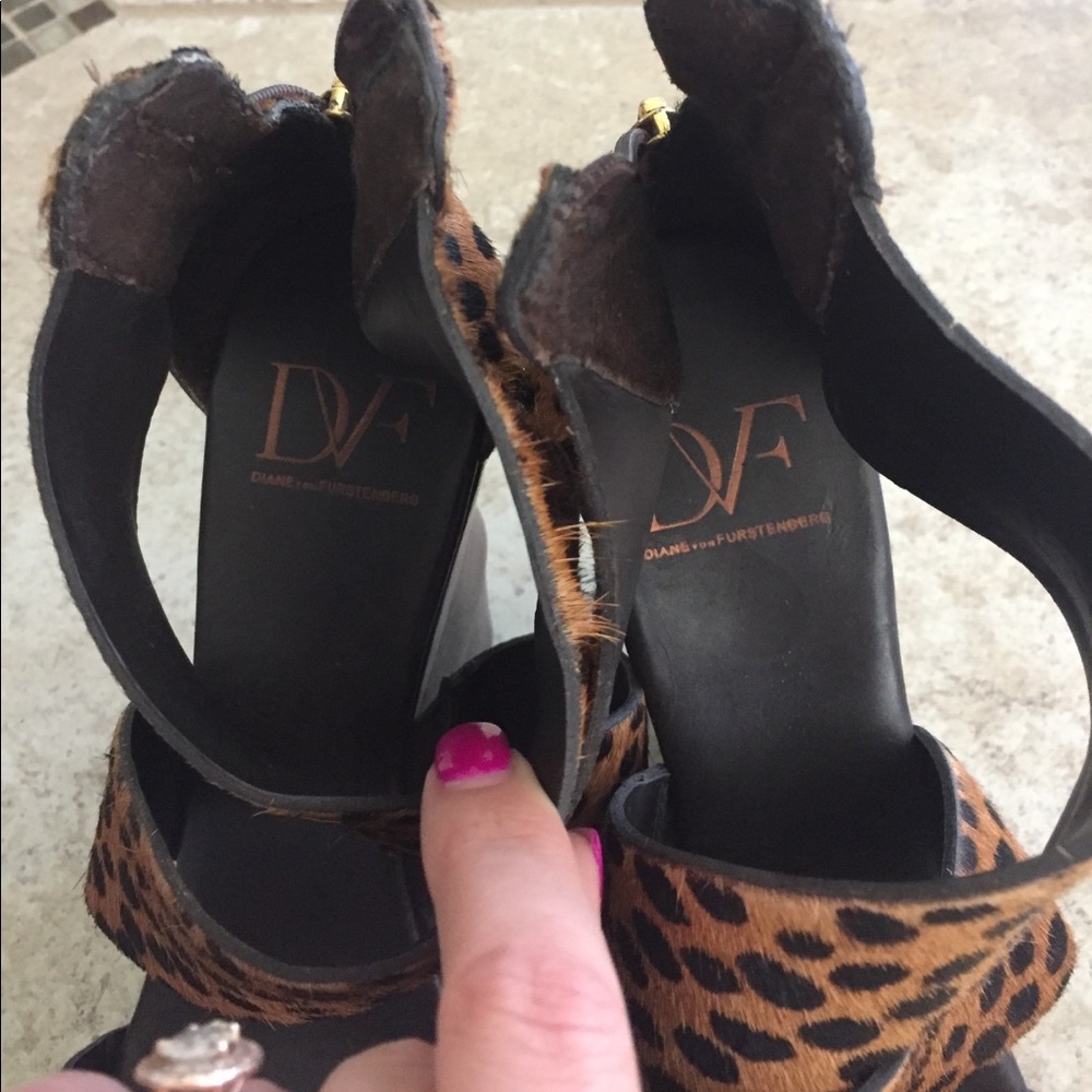 DVF Cheetah Wedges - Picture 4 of 4