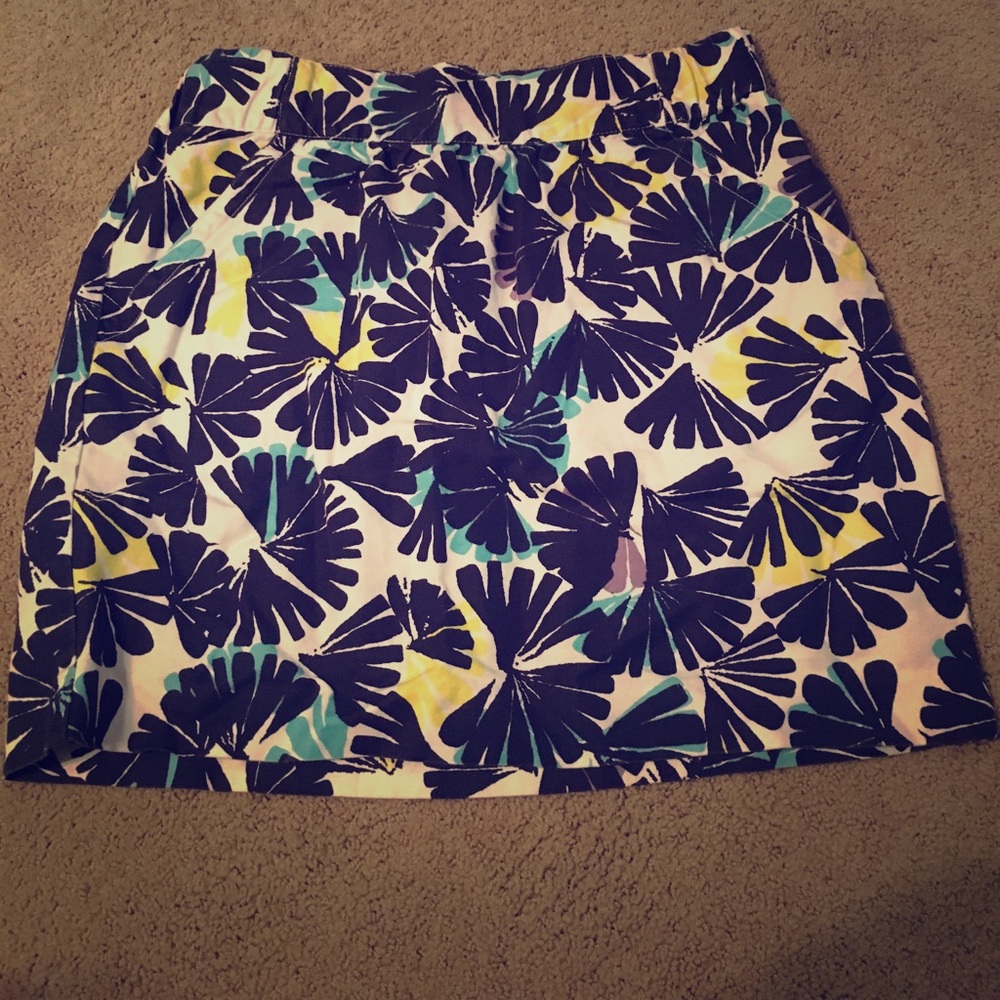 Adorable Banana Republic skirt - size 4
