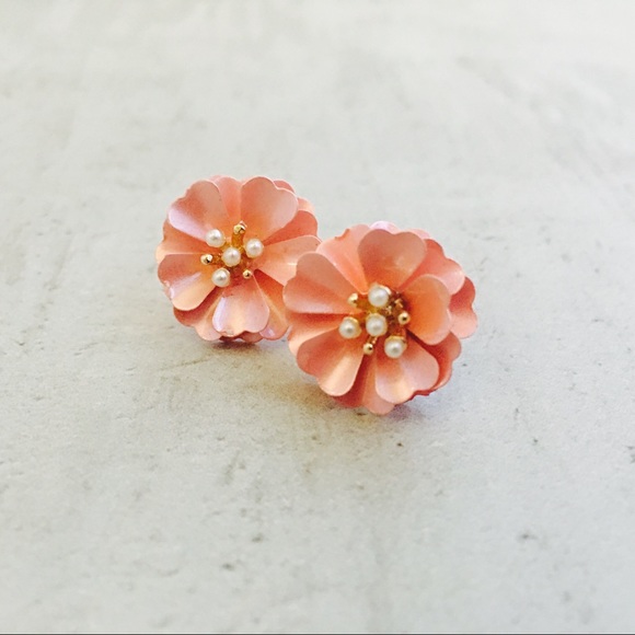 SALE Delicate Flower Studs - Pink - Picture 3 of 7