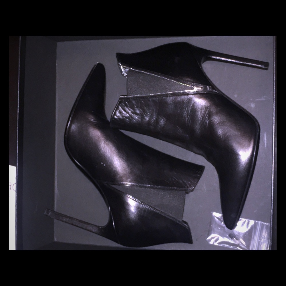 YSL HILLS size 6-1/2