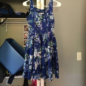 Lord and Taylor Floral Blue Summer Dress