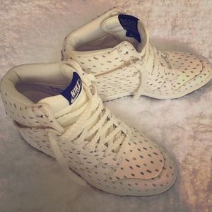 Nike ski dunk wedge tennis shoes