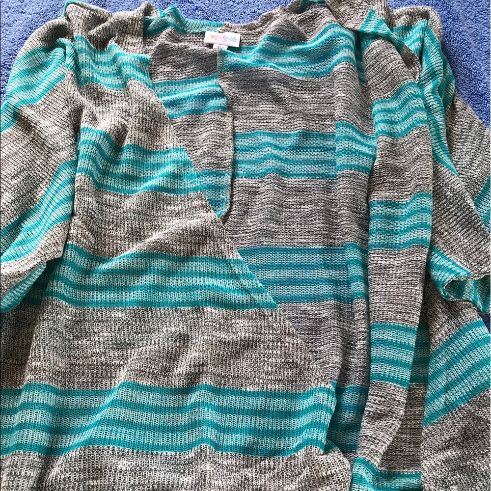 Small LuLaRoe BNWT Lindsay kimono