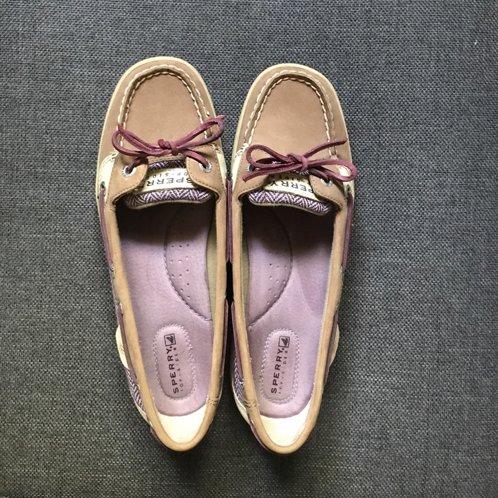 Size 7.5 Purple Women's Sperry Top Siders.