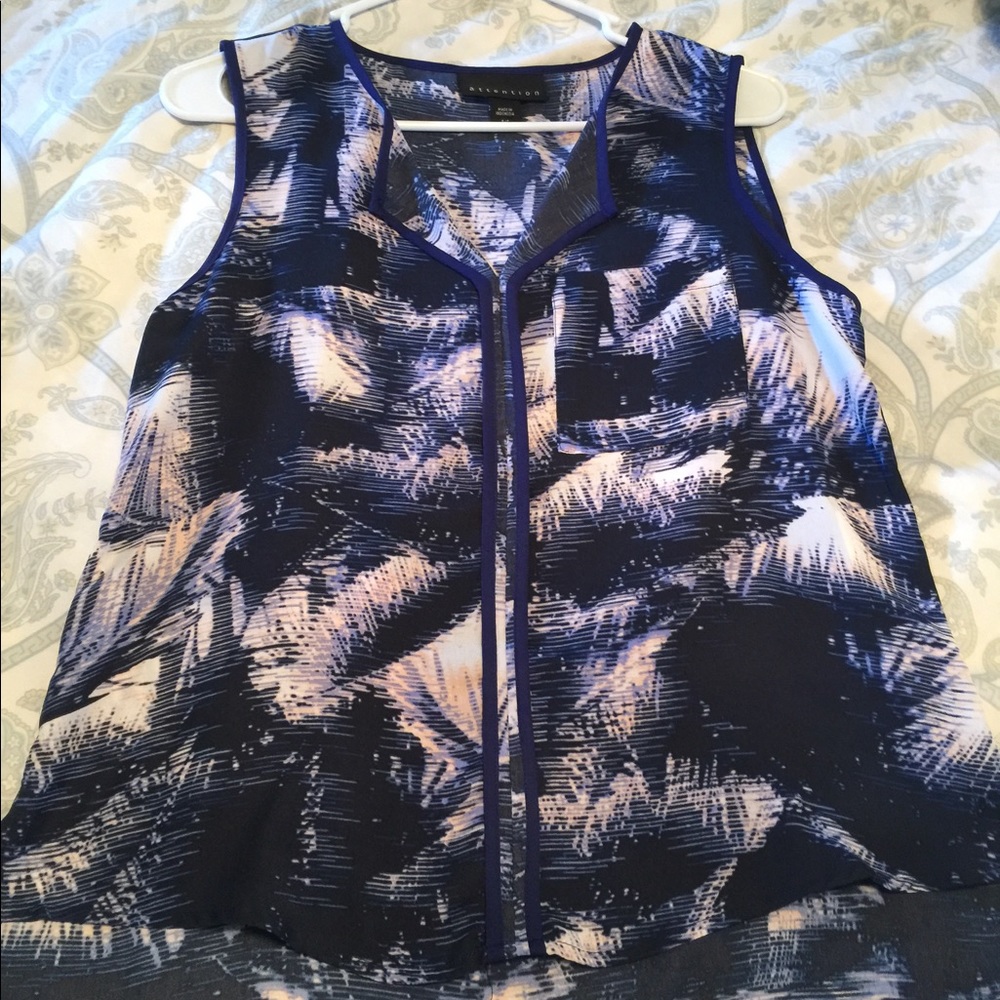Sleeveless blouse