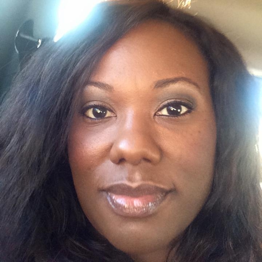 Meet your Posher, Angela