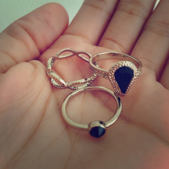 3 Black and Gold Rings - Picture 5 of 5