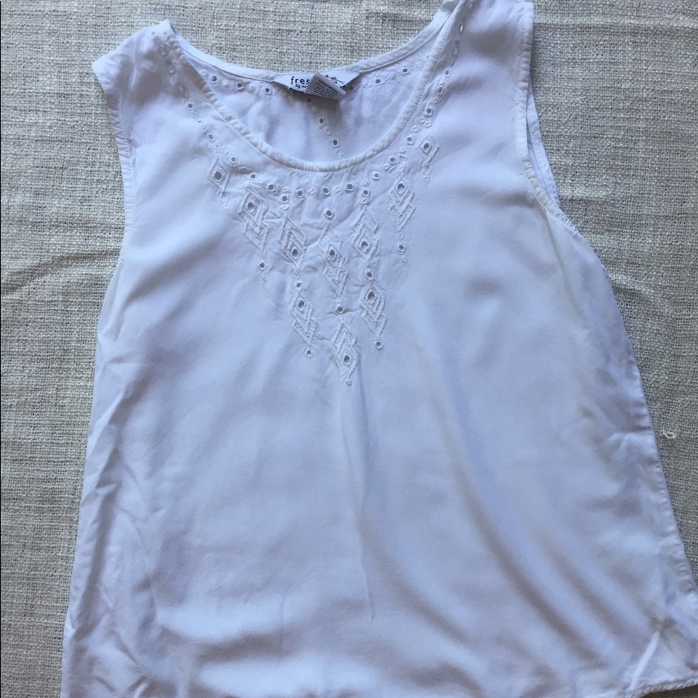 White tank blouse with embroidery detail