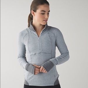 Lululemon Runderful 1/2 Zip size 6