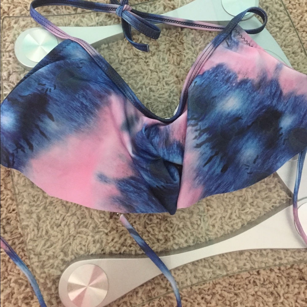 Peacock ty-dye bikini top