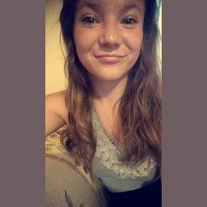 Meet your Posher, Courtney