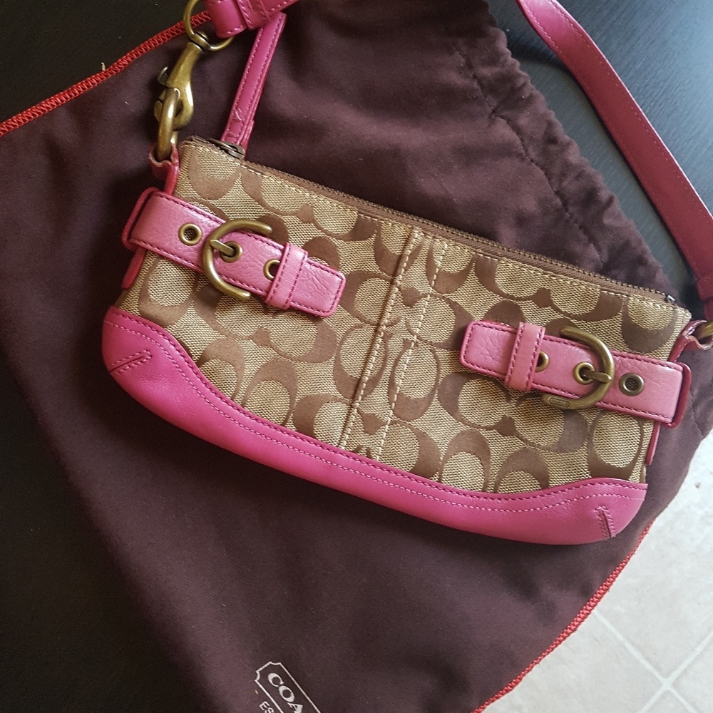 coach small shoulder bag