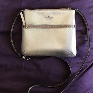 Kate Spade cross-body purse ‼️BETTER PICTURES‼️