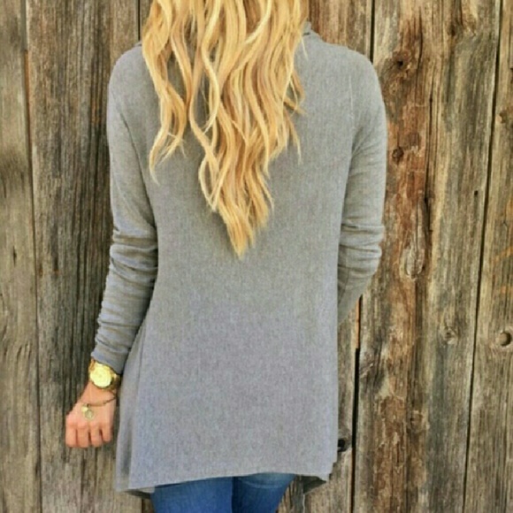 🍁FALL SALE🍁 Darling Gray Shawl Sweater - Picture 3 of 6