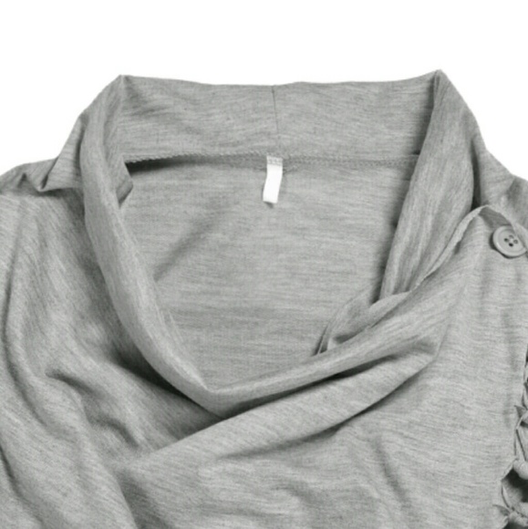 🍁FALL SALE🍁 Darling Gray Shawl Sweater - Picture 5 of 6