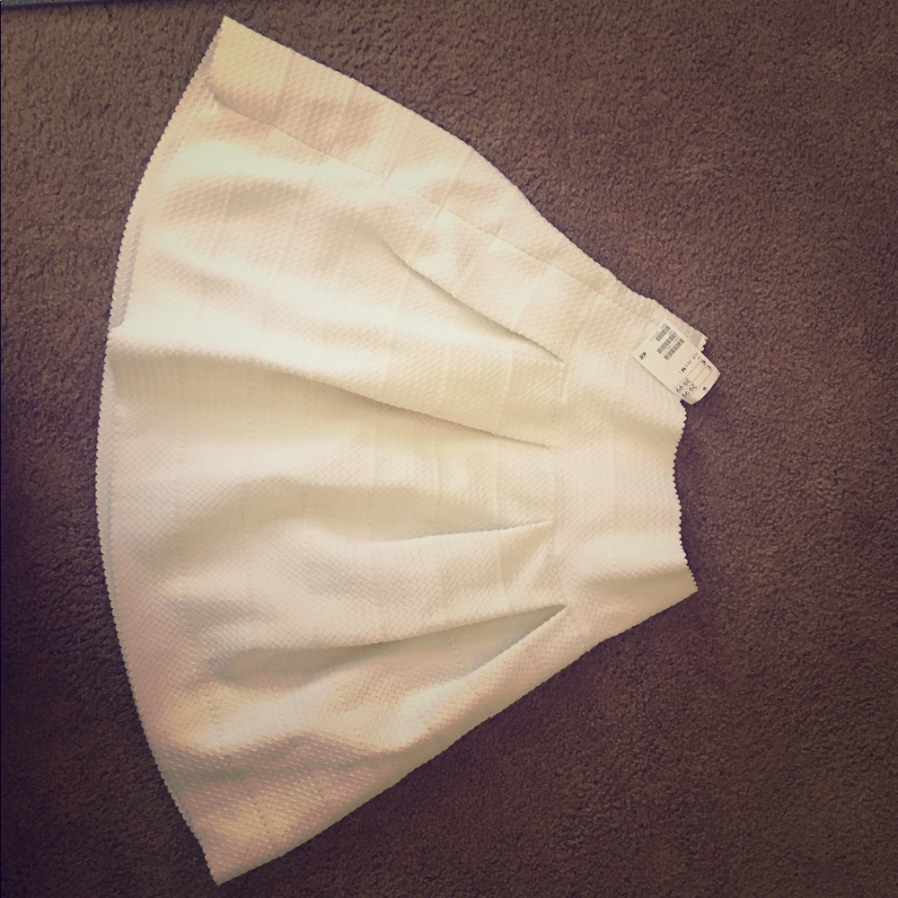 White, high waisted skirt from h&m