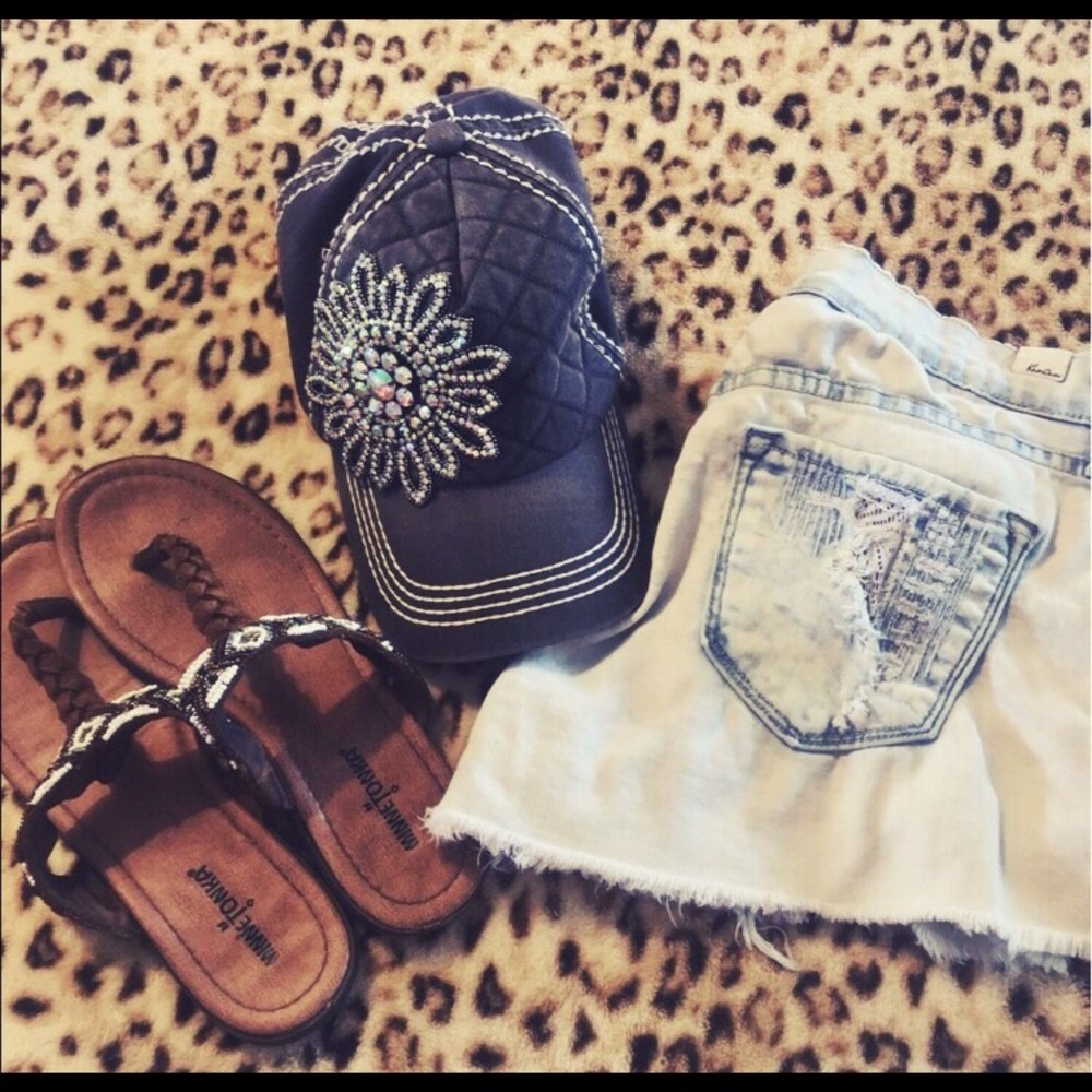 Olive & Pique Bling baseball cap