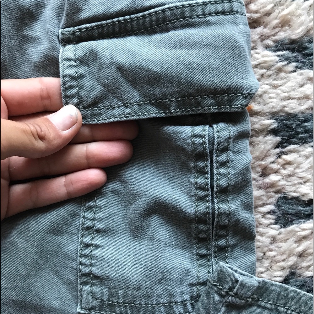 Excellent Condition//Army Green Skinny Cargo Pants - Picture 4 of 5
