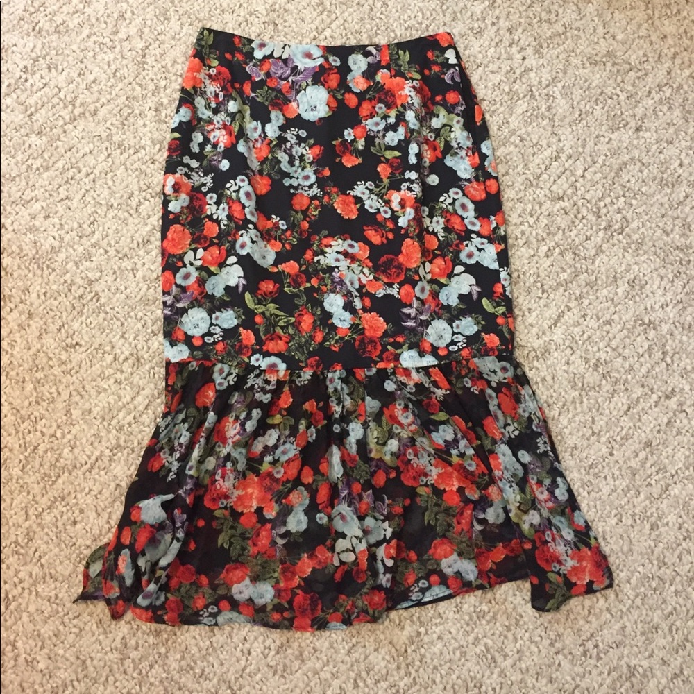 BCBG floral skirt