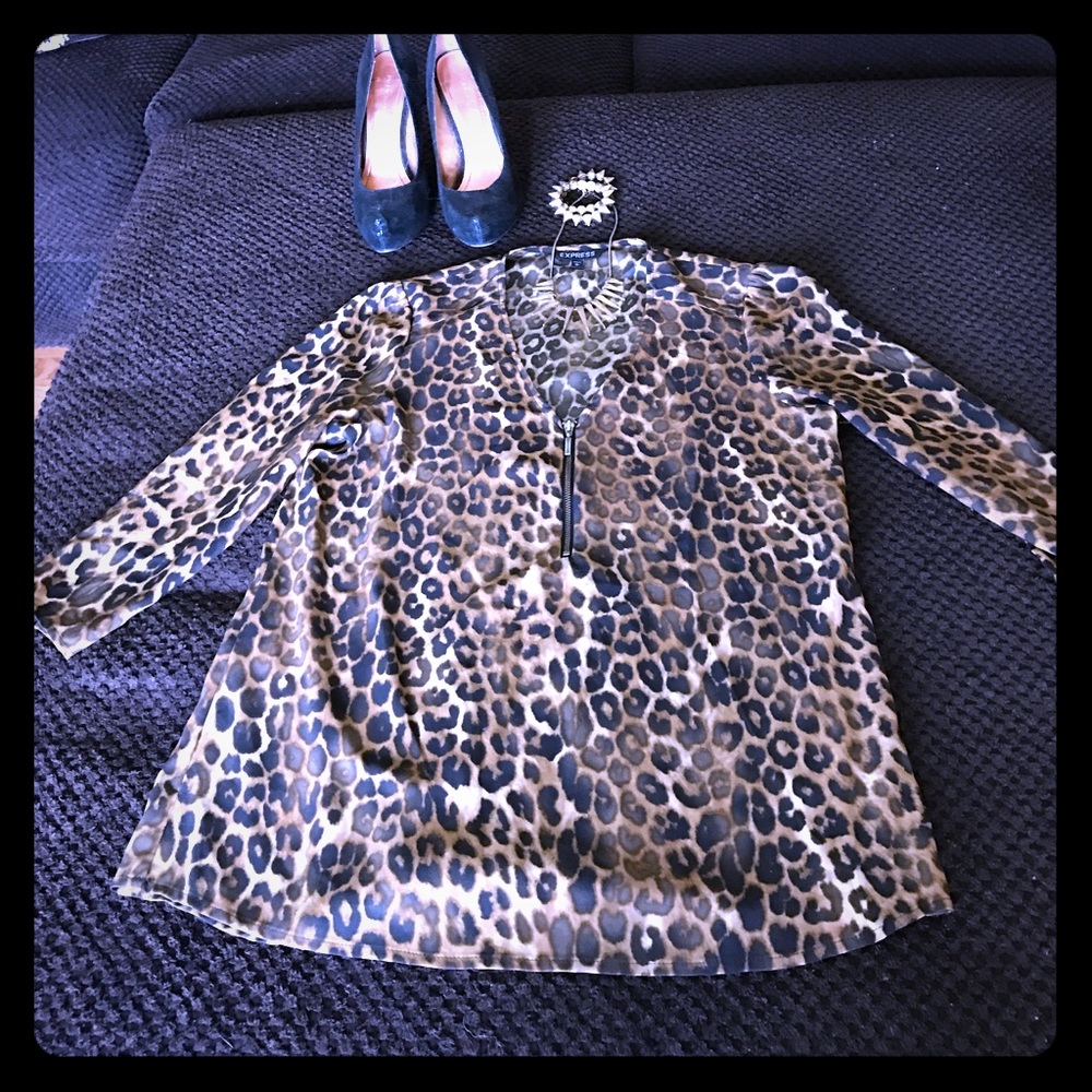 Express Cheetah Print Zip Tunic Blouse
