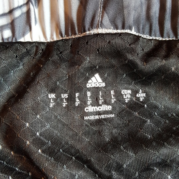 Adidas M10 Running short NWOT - Picture 3 of 3