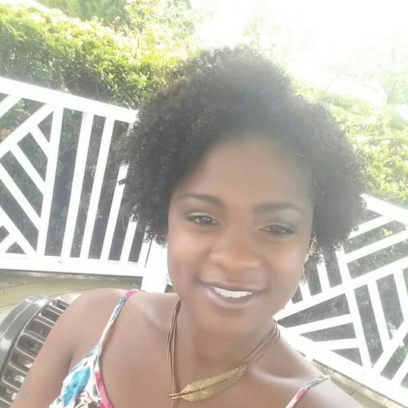 Meet your Posher, Tiffany - Picture 1 of 1