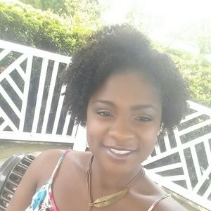 Meet your Posher, Tiffany