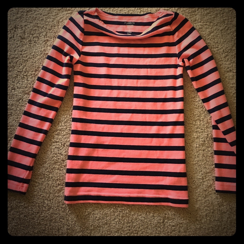 🎀Gap shirt