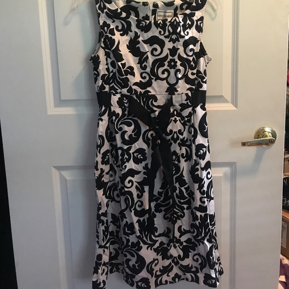 karin stevens Dresses & Skirts - Karin Stevens Dress *Final Offer*