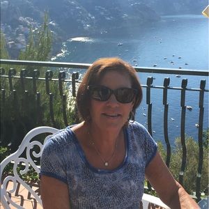 Meet your Posher, Betsy