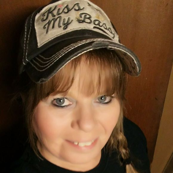 Meet your Posher, Vivian - Picture 1 of 1