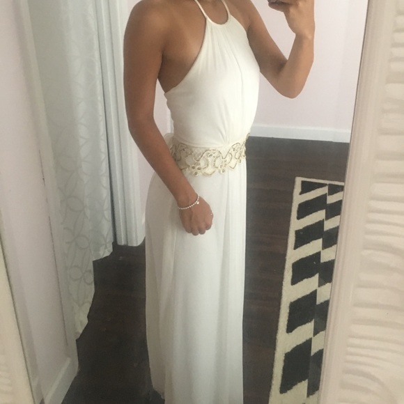 White halter gown - Picture 4 of 4