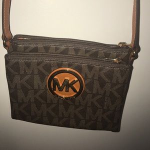 Michael Kors Logo Cross Body Bag